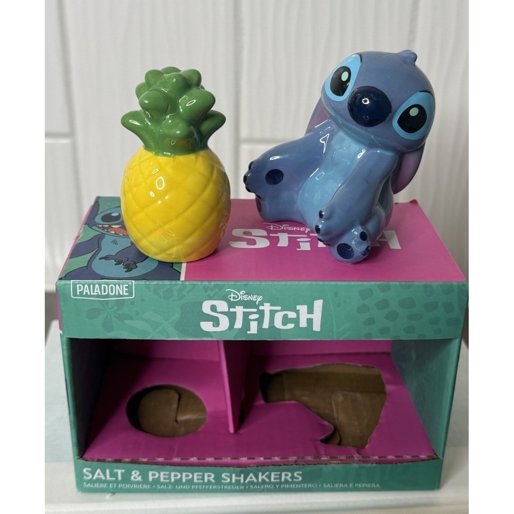 NEW DISNEY Stitch & Pineapple Salt & Pepper Shakers Set Ceramic 3"H x 2.5"W